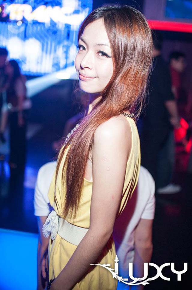 Party girls @ Luxy 十二月份 week 3