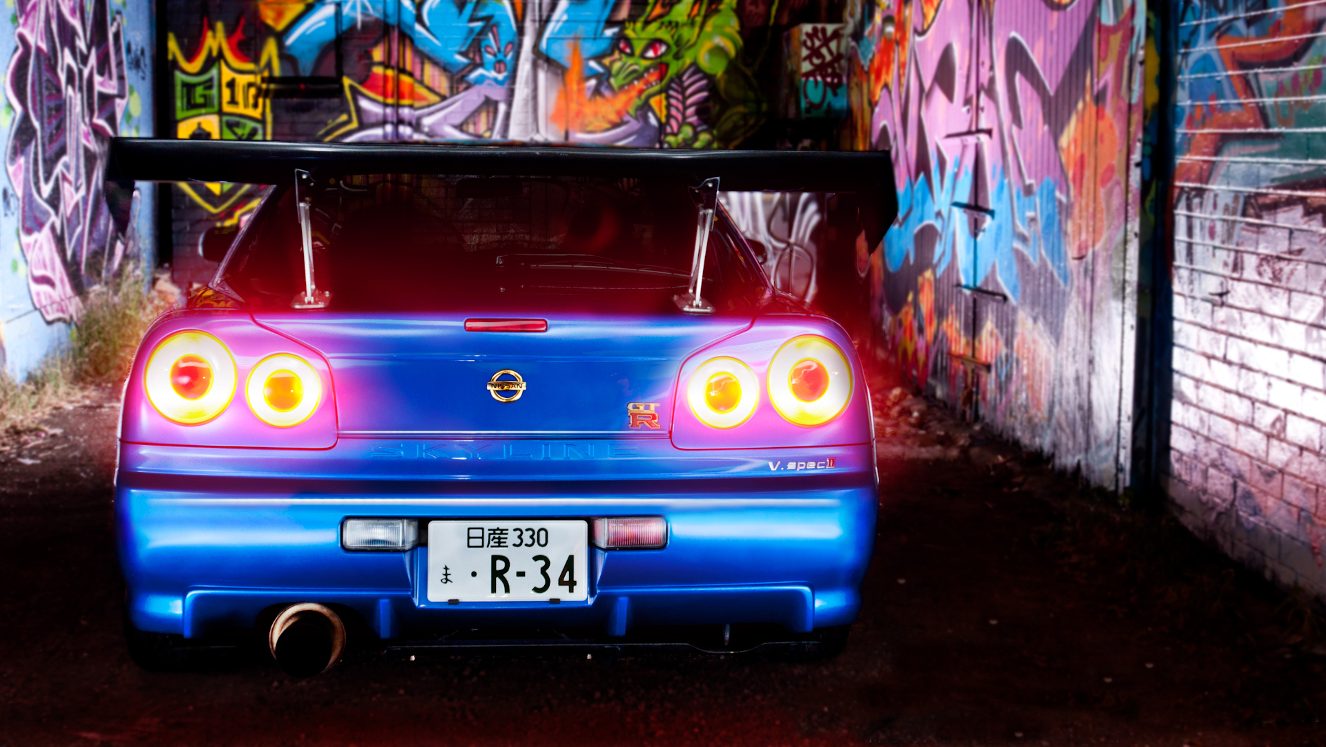 R34 經典車尾