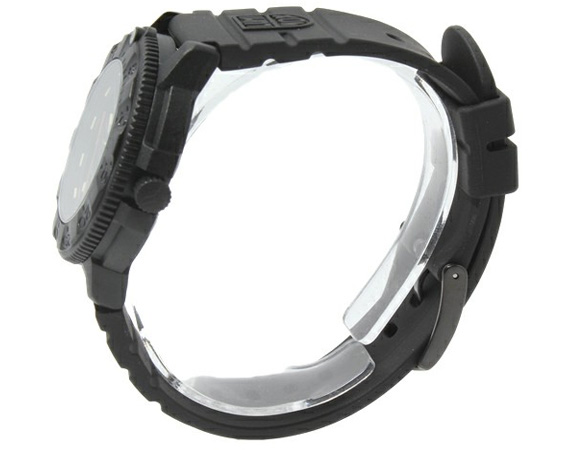 A BATHING APE X LUMINOX – BAPE 3001MIL WATCH聯名錶款
