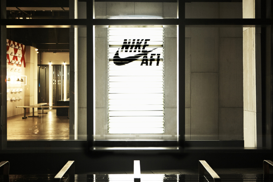 Nike Air Force 1 XXX "Pivot Point" New York 