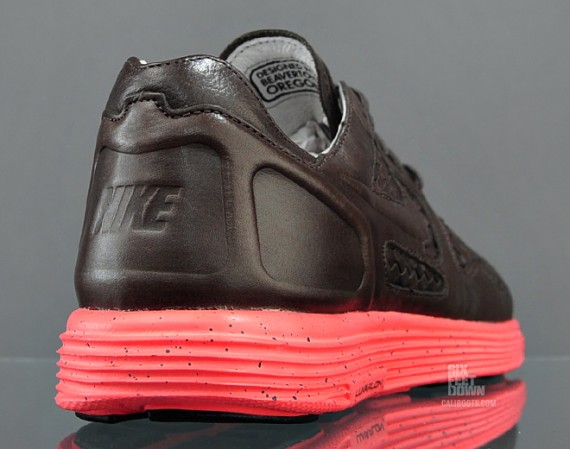 Nike Lunar Flow Woven Leather – BLACK TEA鞋款