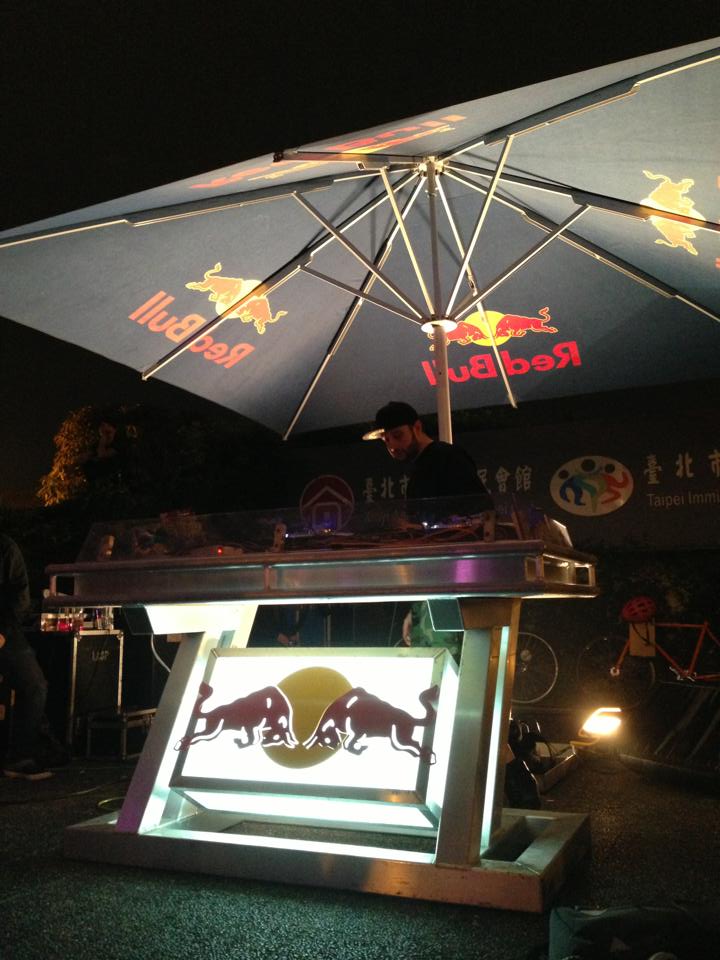 Reb Bull DJ