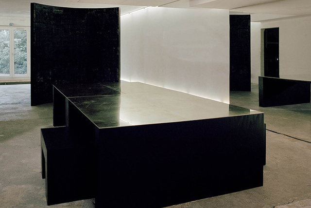 a-look-inside-rick-owenss-paris-residence-3 拷貝