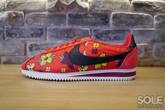 nike-cortez-classic-nylon-qs-floral-pack-1