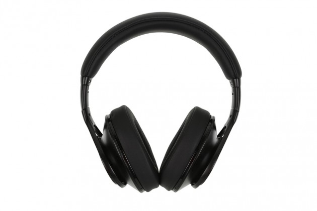 colette-x-beats-by-dre-executive-headphones-02