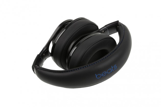 colette-x-beats-by-dre-executive-headphones-03