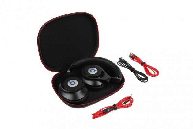 colette-x-beats-by-dre-executive-headphones-04