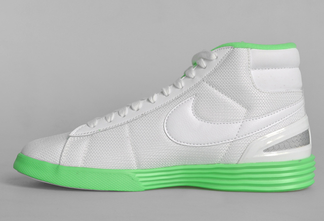 lunar-blazer4