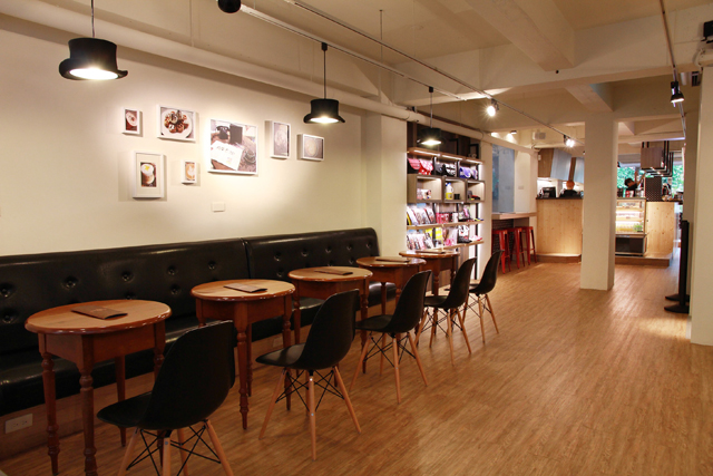 STAYREAL CAFE BY GABEE.一中店(店內景-2)