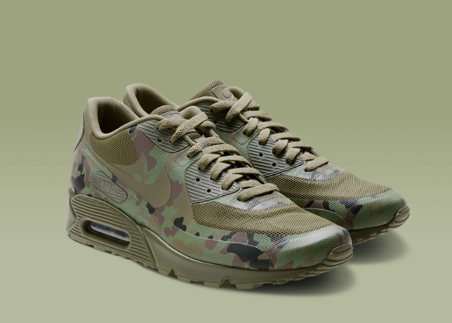 AM90_JP0002_large