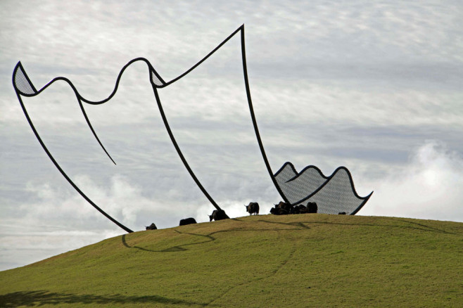 Sculpture designed in New Zealand that looks almost like a cartoon.1