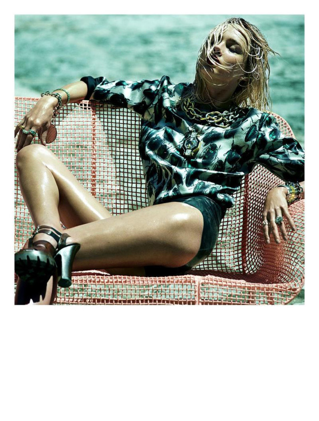 Karmen-Pedaru_Vogue-Espana_08