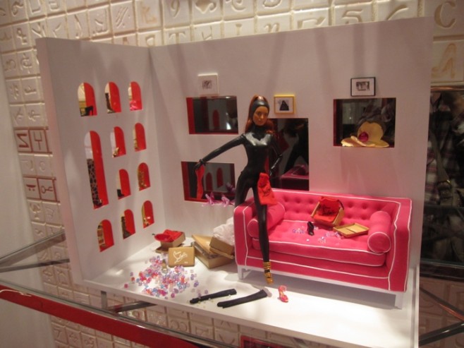 Louboutin_Barbie_Doll