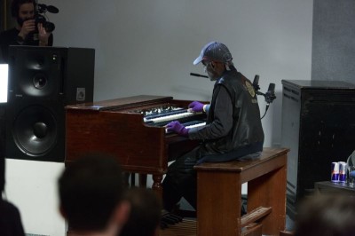 img1372003755