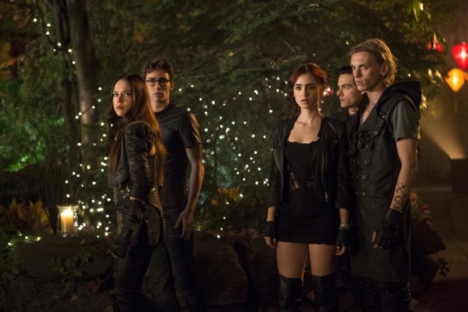 964279 - THE MORTAL INSTRUMENTS: CITY OF BONES