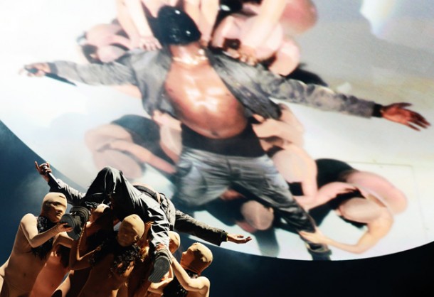 112113_Tommy_Ton_Kanye_West_Concert_slide_09-610x418