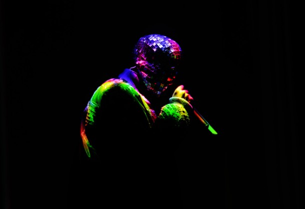 112113_Tommy_Ton_Kanye_West_Concert_slide_14-610x418
