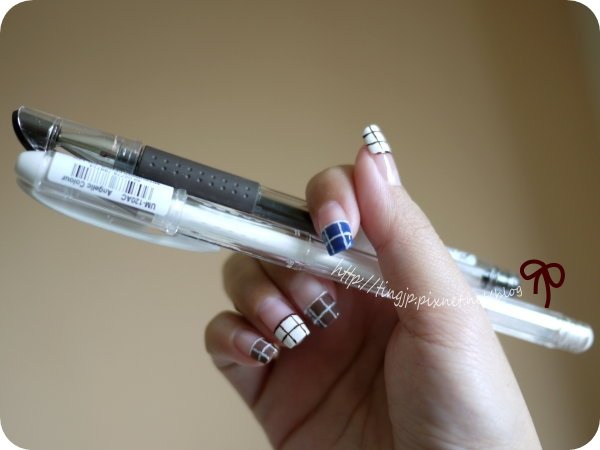 一樣出動了三菱2款中性筆來彩繪