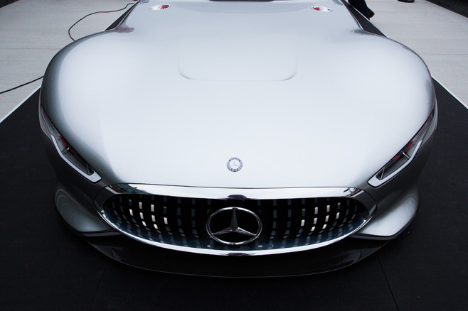 Mercedes-Benz-AMG-Vision-Gran-Turismo-2