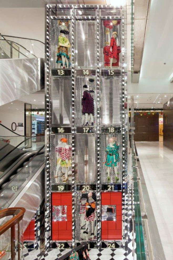 Prada-Printemps-Christmas_06