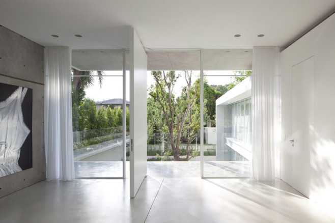 Ramat-Hasharon-House-13-by-Pitsou-Kedem-Architects-07