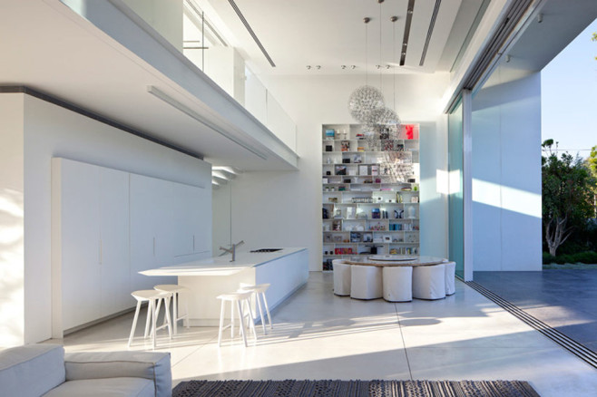 Ramat-Hasharon-House-13-by-Pitsou-Kedem-Architects-09