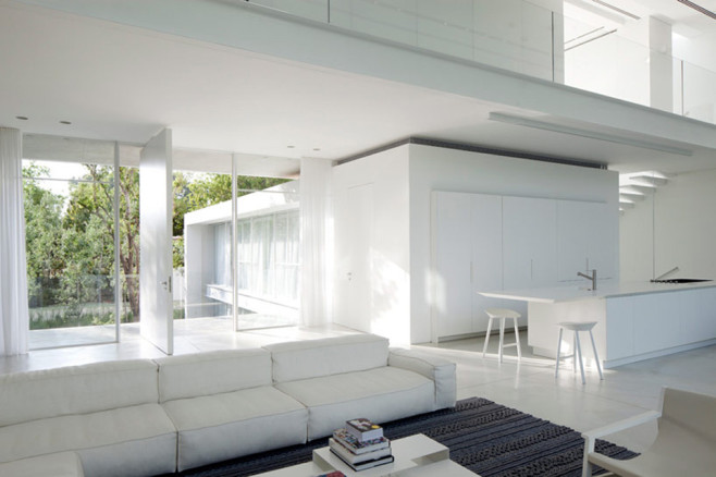 Ramat-Hasharon-House-13-by-Pitsou-Kedem-Architects-16