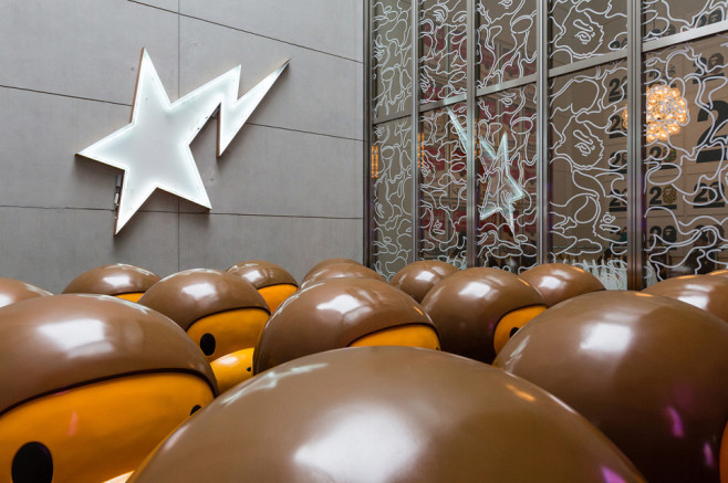 nowhere-a-bathing-ape-presents-bapeland-exhibition-recap-012-960x640