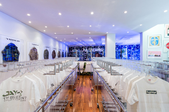 nowhere-a-bathing-ape-presents-bapeland-exhibition-recap-013-960x640