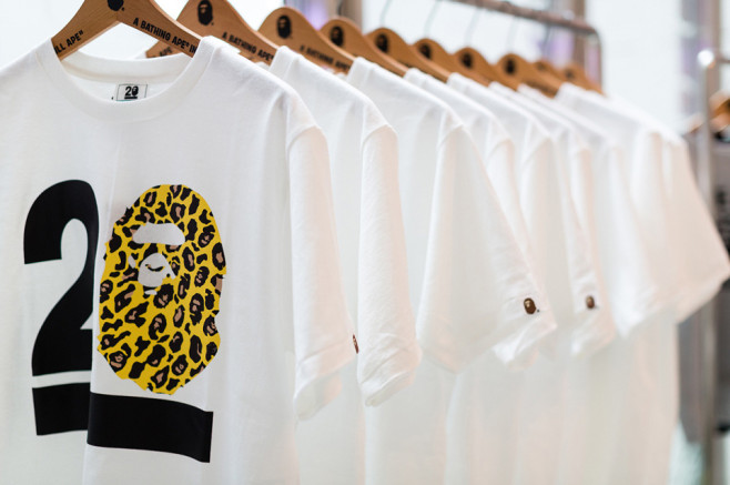 nowhere-a-bathing-ape-presents-bapeland-exhibition-recap-018-960x640