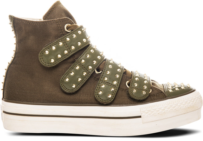 CHUCK TAYLOR ALL STAR ______ (_____) 2