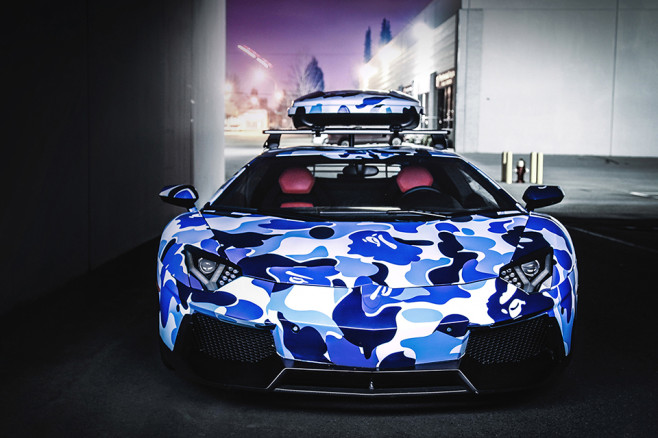 Lamborghini-x-BAPE-Arctic-Camo-Aventador-with-Ski-Box-2
