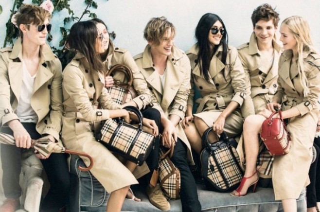 burberry-launches-spring-2014-ads-malaika-firth-41983-750x498