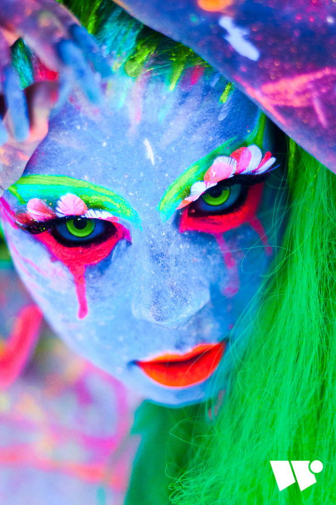 Color-Poison