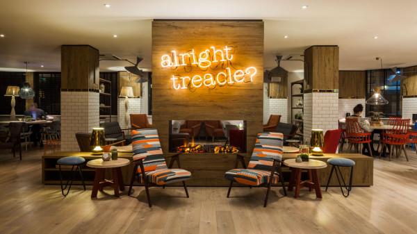 Destin-QBic-Hotel-London-Blacksheep-2-600x337
