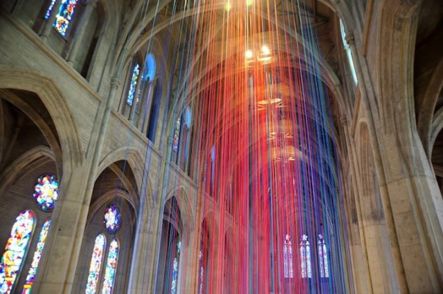 Graced-With-Light-Installation-in-San-Fransisco-Cathedral-5-640x426