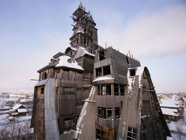 Weirdest-Towers-6-640x480