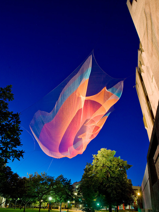 DEN_Echelman_PhotoPeterVanderwarker_3971_-YYMGJH_cr2