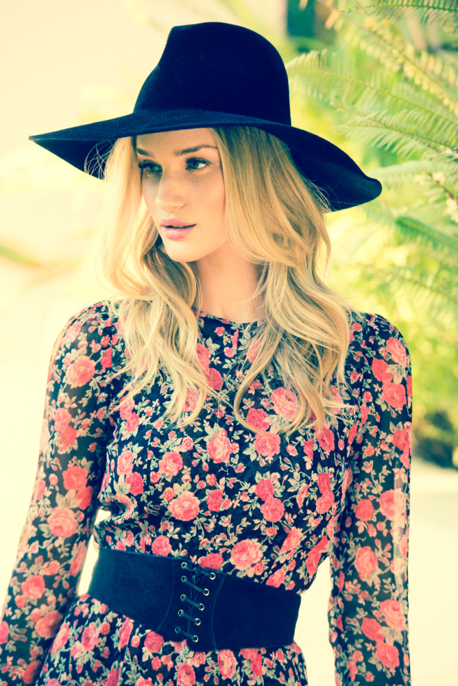 Rosie_Huntington_Whiteley-61