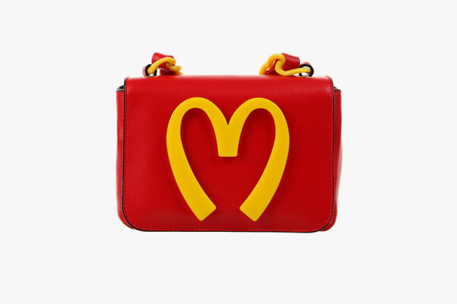 moschino-by-jeremy-scott-fallwinter-2014-mcdonalds-pre-release-06-960x640
