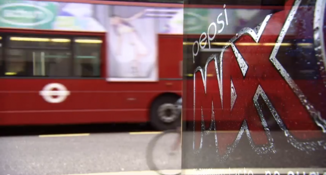 Pepsi-Unbelievable-Bus-Shelter-by-AMV-1-640x344