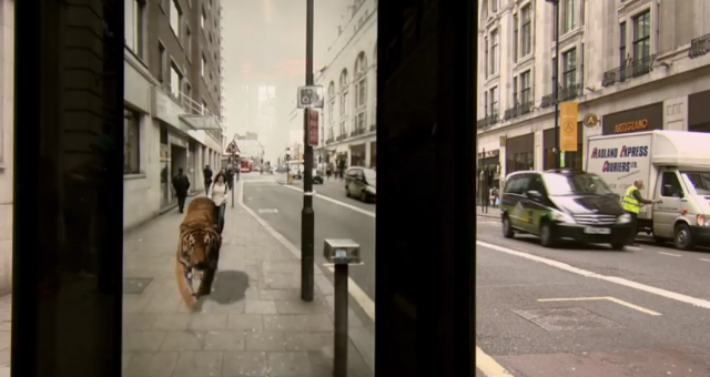 Pepsi-Unbelievable-Bus-Shelter-by-AMV-3-640x340