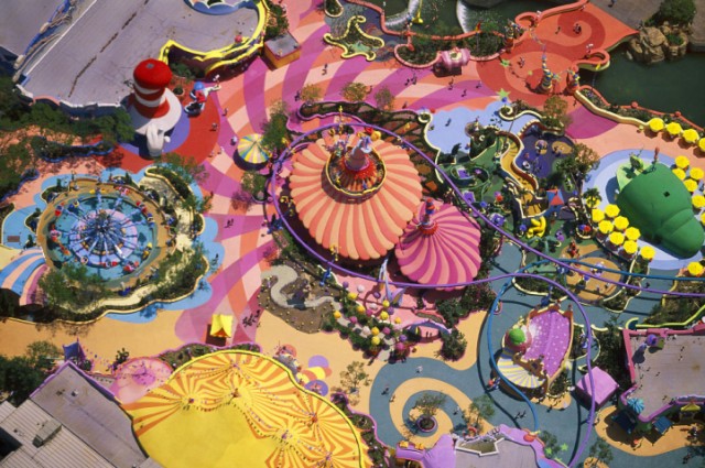 Playing-11-640x425