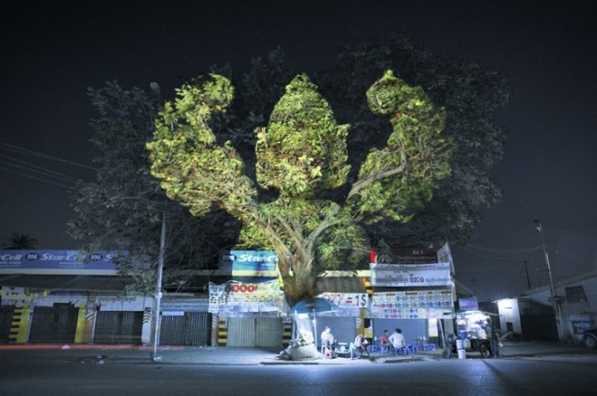 clement_briend_projections_1_20121115_1782885342