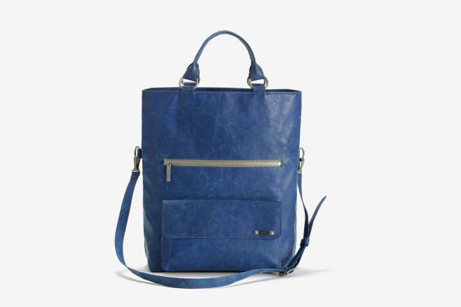 R110_Remy_blue_RGB_Alder$15,000