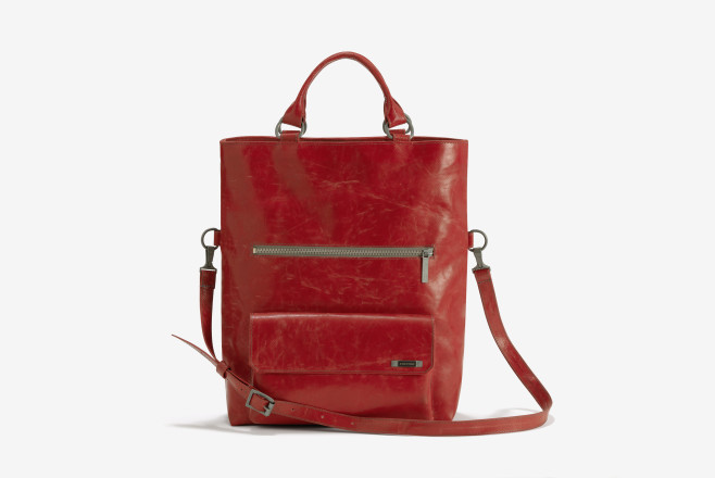 R110_Remy_rot_RGB_Alder$15,000