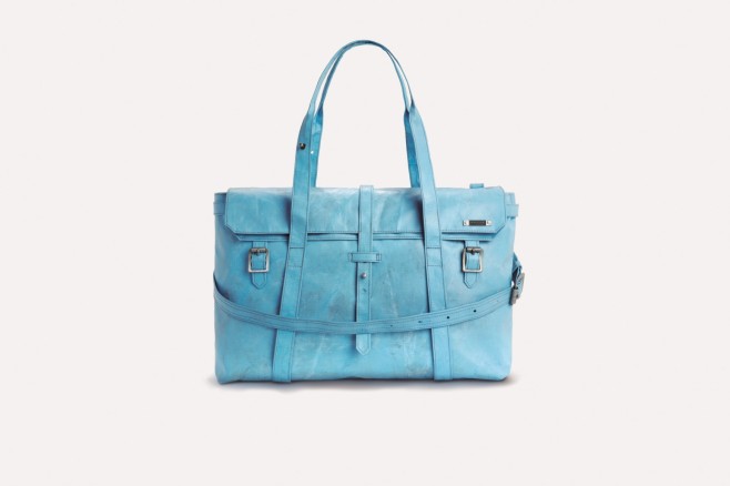 R118_Fern_blau_JGxDH$19,000