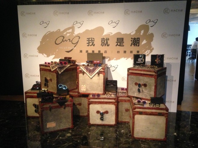 photo1