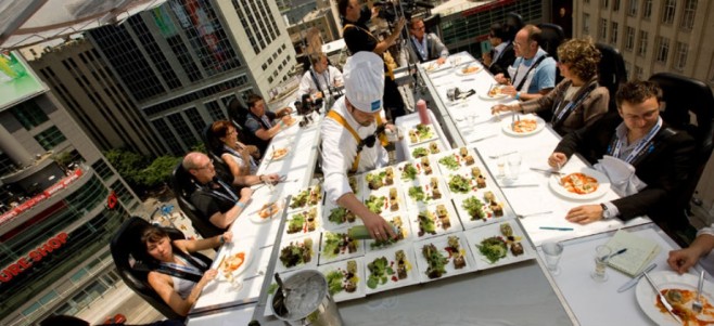 Dinner-in-the-Sky-920x422