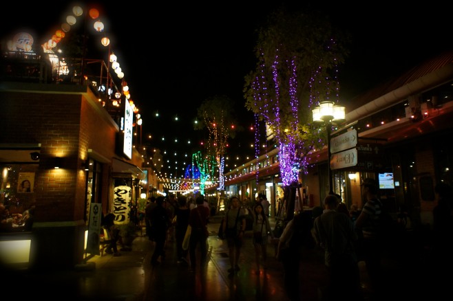 Asiatique-Helen-03